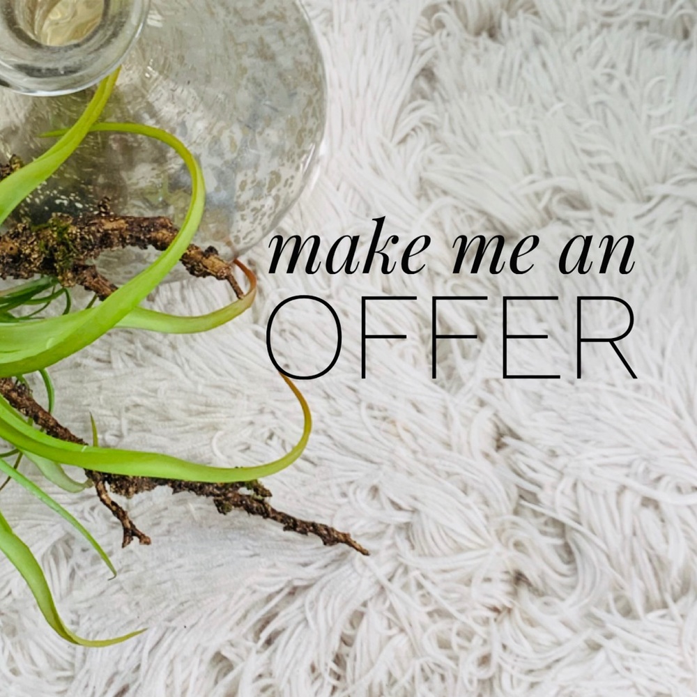 ✨ALL REASONABLE OFFERS CONSIDERED✨ ✨